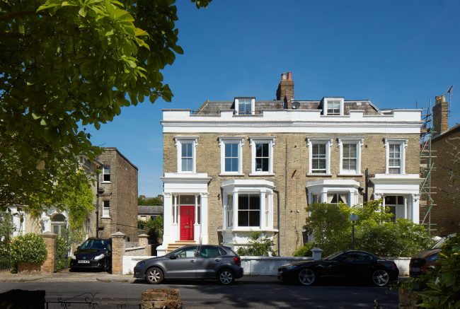 The was a lovely shoot for @robertrhodesarchitecture, colour consultant Helen Harlow or Paintbox