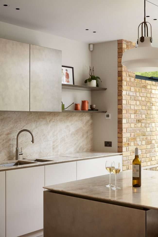 This was a lovely interiors shoot for @xularchitecture Kitchen by @laurennicholaskitchendesign