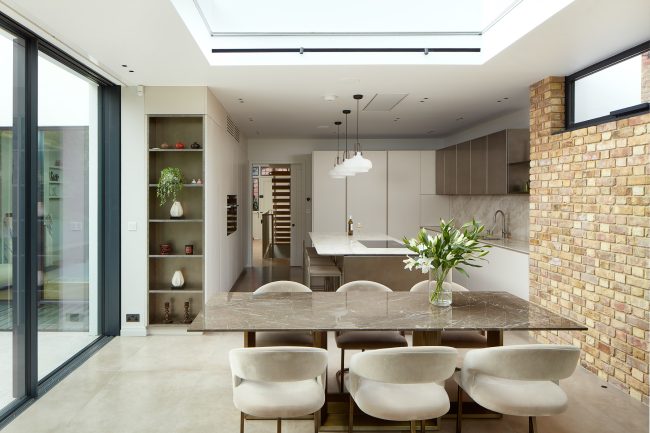 This was a lovely interiors shoot for @xularchitecture Kitchen by @laurennicholaskitchendesign