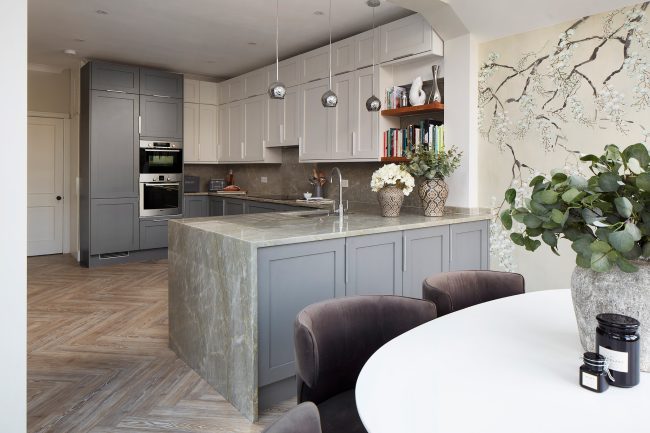 This was a lovely interior design shoot for @jet_mcqueen_interiors of a couple of projects in Eltham southeast London and Greenwich. Fantastic use of murals!