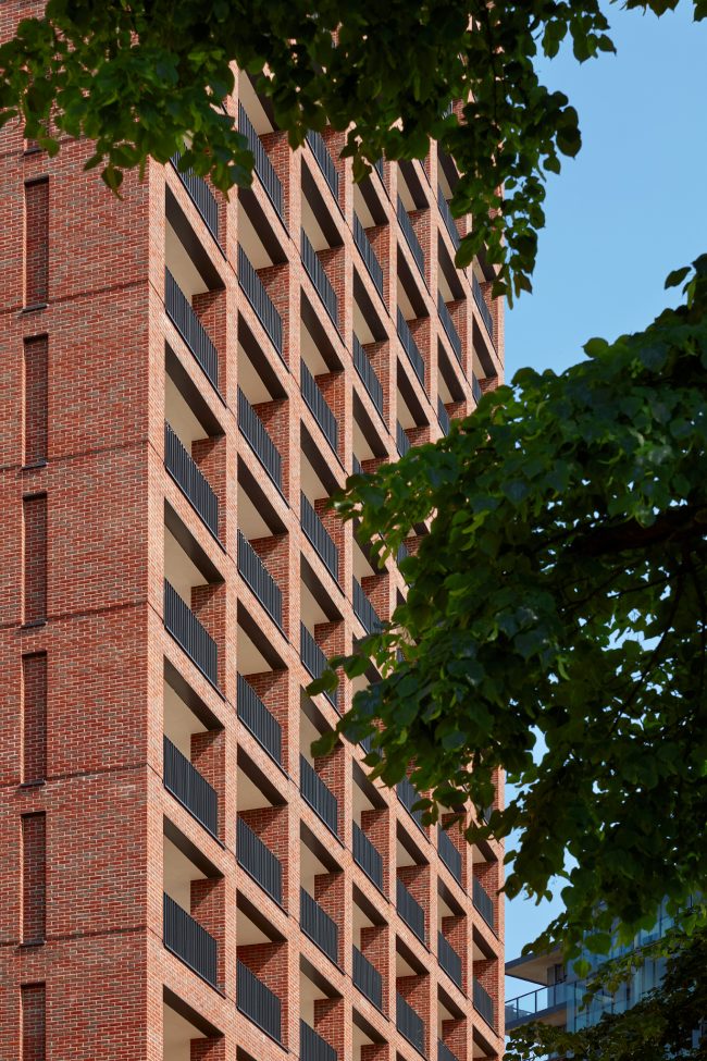 Exterior architectural shoot of new phase of @barrattlondon_ development at #HendonWaterside