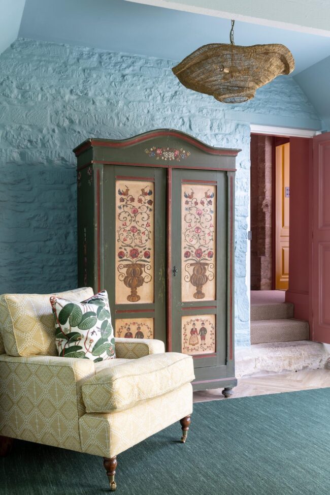 This was a shoot for @ yellowlondon.id of Coombe End their recent project in
