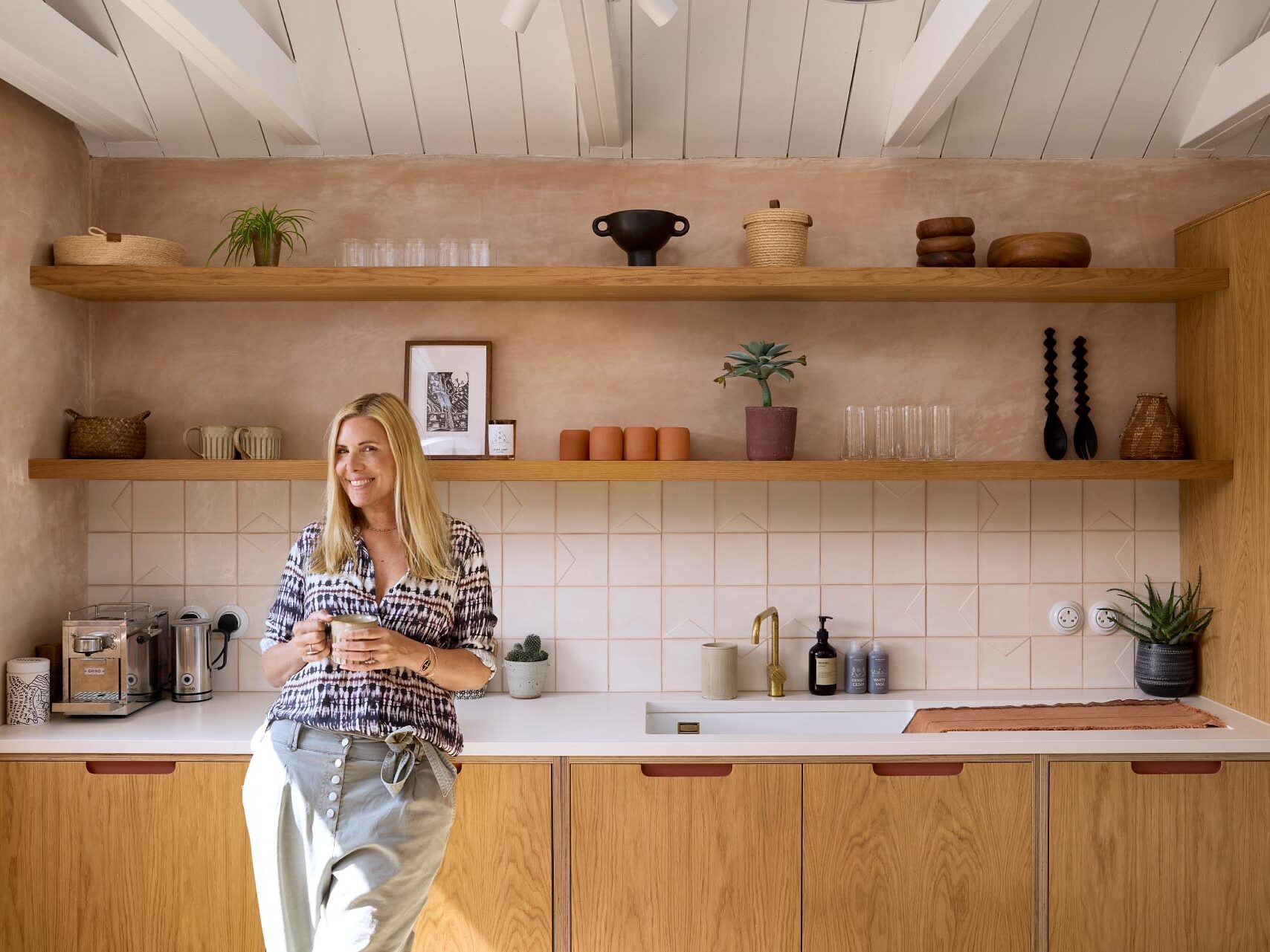 This was a shoot for @abicampbell_interior of Cambersands their recent project in Kent