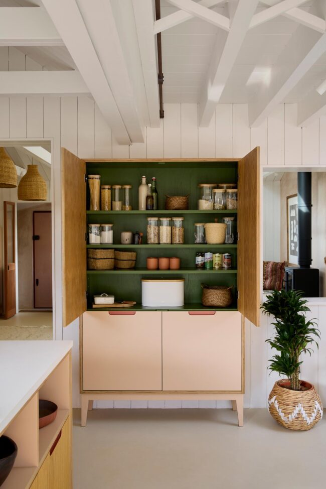 This was a shoot for @abicampbell_interior of Cambersands their recent project in Kent